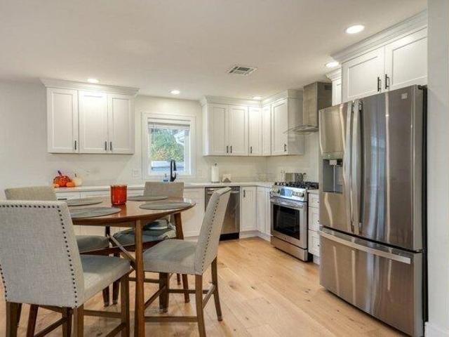 3 bedroom, Hudson MA 01749 105548458