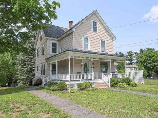 3 bedroom, Hudson NH 03051 105351362