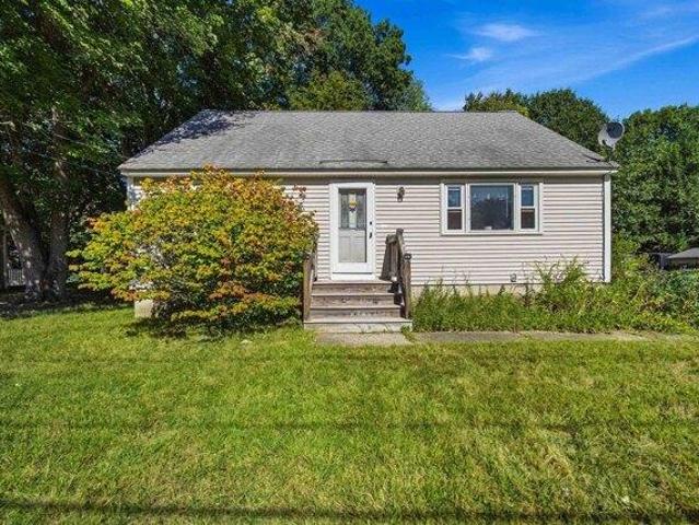 3 bedroom, Hudson NH 03051 105589527