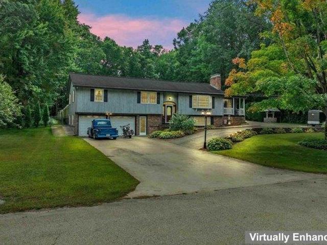 3 bedroom, Hudson NH 03051 105535270