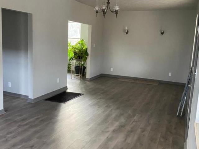 3 bedroom, Huntington WV 25701 106215359