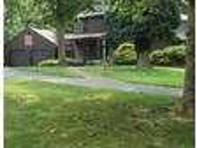 3 bedroom in Colts Neck New Jersey 07722