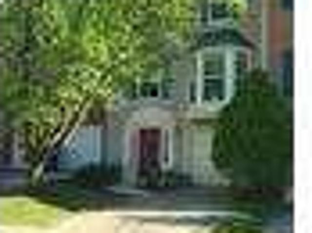 3 bedroom in Chantilly VA 20152