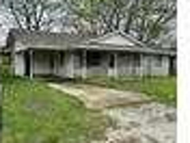 3 bedroom in Crockett TX 75835