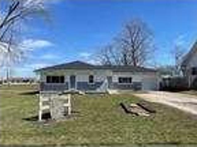 3 bedroom in Armstrong IL 61812