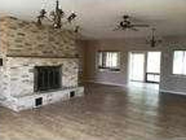3 bedroom in Bandera Texas 78003