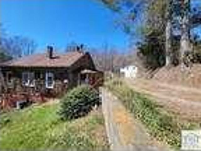 3 bedroom in Bassett VA 24055