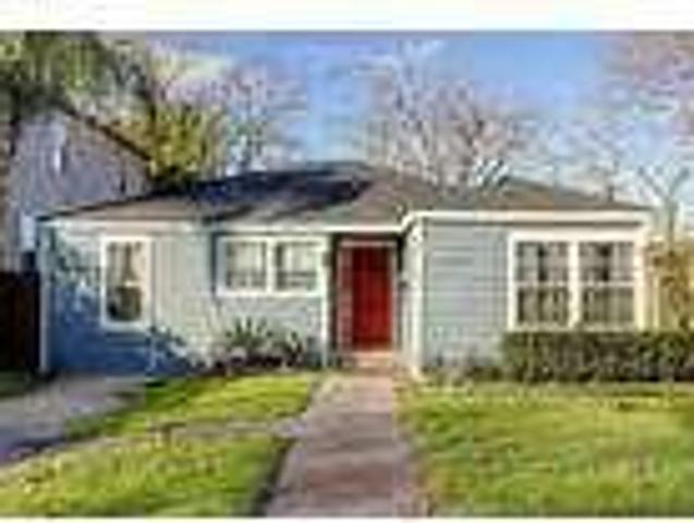 3 bedroom in Bellaire TX 77401