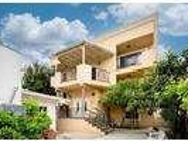 3 bedroom in Burbank CA 91501