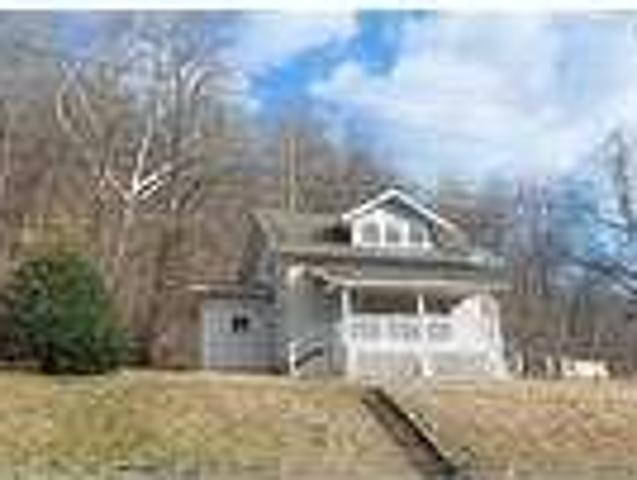 3 bedroom in Glenmont Ohio 44628