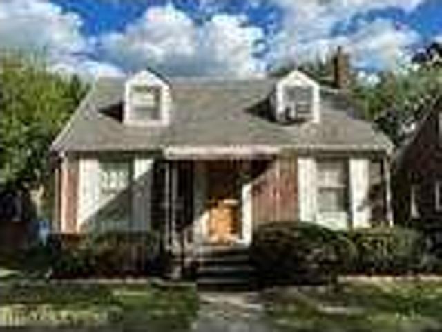 3 bedroom in Detroit Michigan 48224