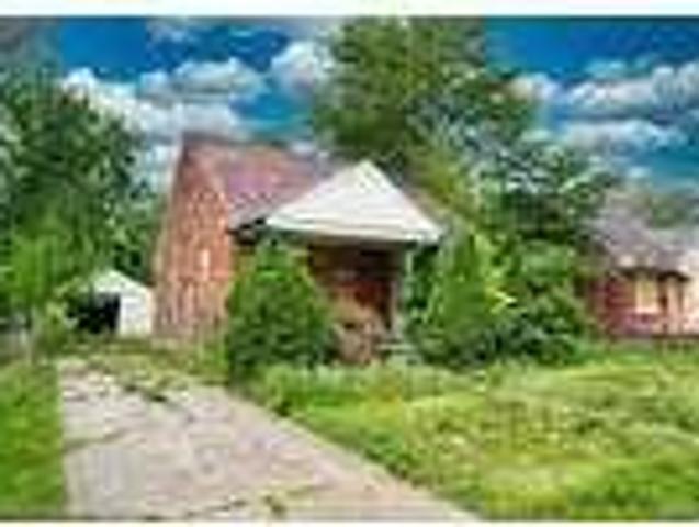 3 bedroom in Detroit Michigan 48224