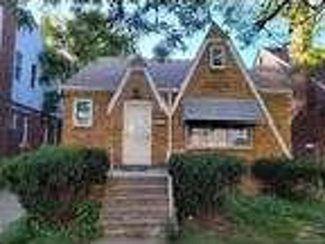 3 bedroom in Detroit Michigan 48235