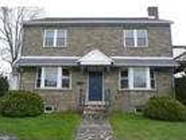 3 bedroom in Folsom PA 19033