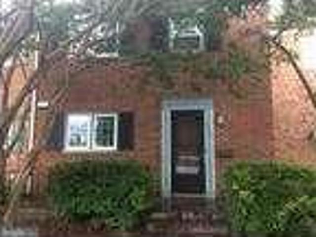 3 bedroom in Falls Church VA 22041