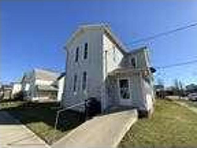 3 bedroom in Frankfort IN 46041
