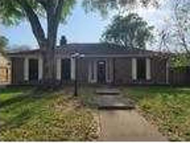 3 bedroom in Friendswood TX 77546