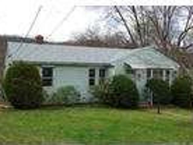 3 bedroom in Hamden CT 06518