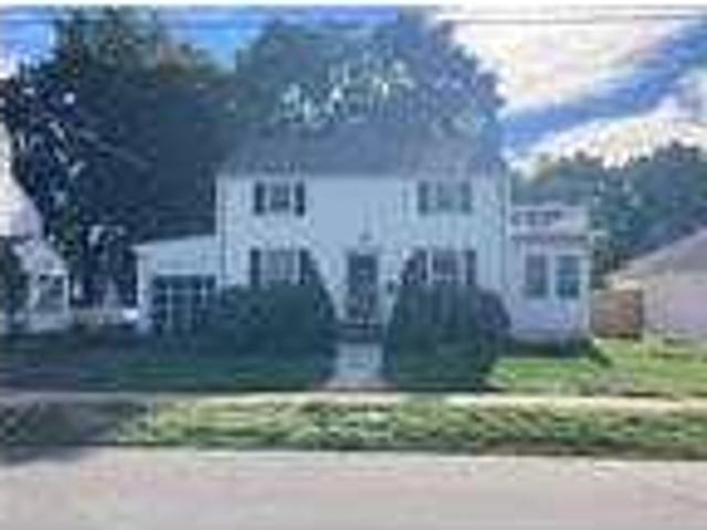 3 bedroom in Hamden Connecticut 06517