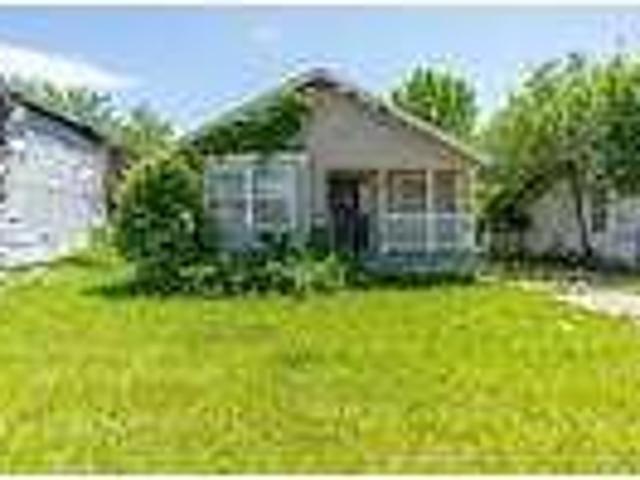 3 bedroom in Highland Park MI 48203