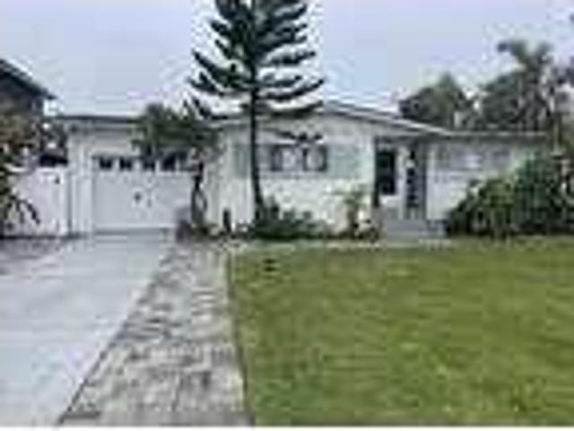3 bedroom in Jacksonville Beach FL 32250
