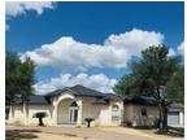 3 bedroom in Laredo TX 78045