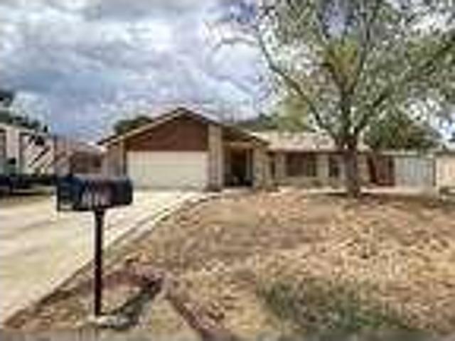 3 bedroom in Laredo Texas 78045