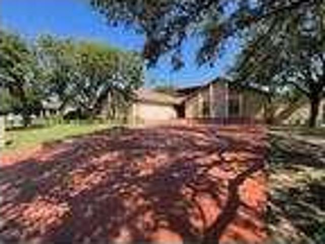 3 bedroom in Laredo Texas 78041