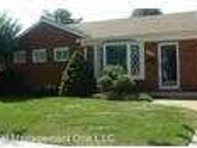3 bedroom in Livonia MI 48154