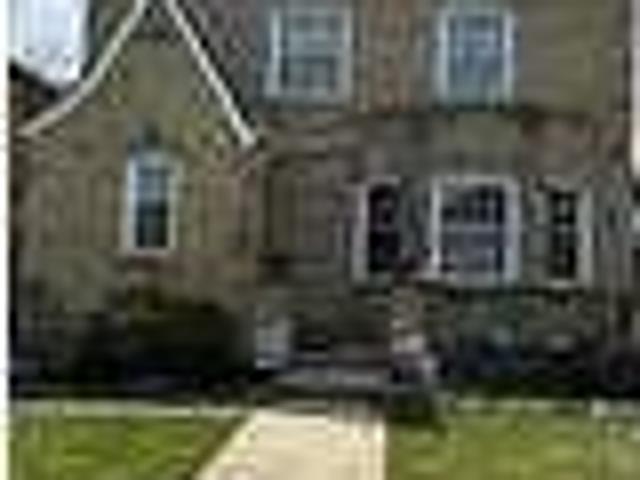 3 bedroom in Lincolnwood IL 60712