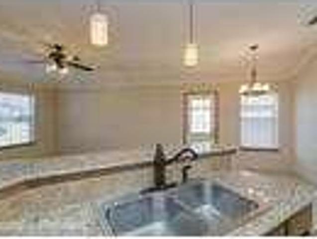 3 bedroom in Lindale TX 75771