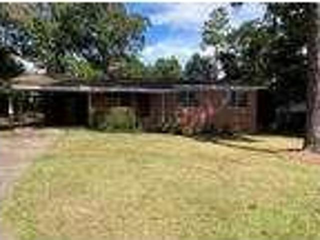 3 bedroom in Monroeville Alabama 36460