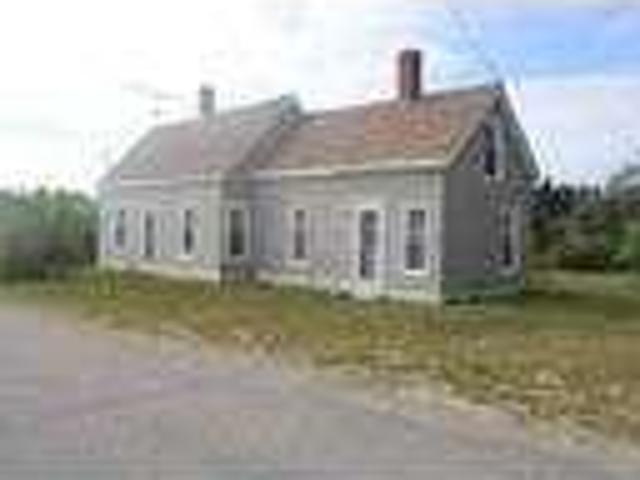 3 bedroom in Machias Maine 04654
