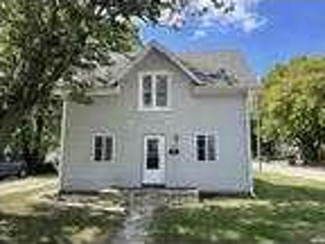 3 bedroom in Macomb Illinois 61455