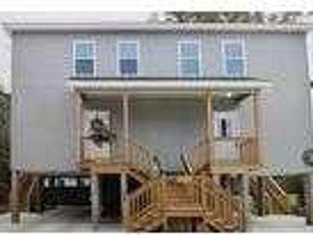 3 bedroom in Madisonville Louisiana 70447