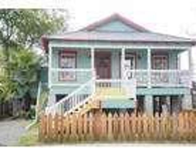 3 bedroom in Madisonville Louisiana 70447