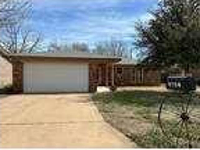 3 bedroom in Snyder TX 79549
