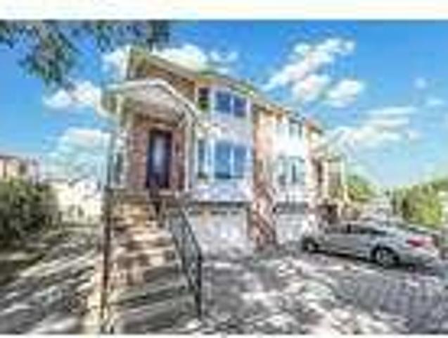 3 bedroom in Palisades Park New Jersey 07650