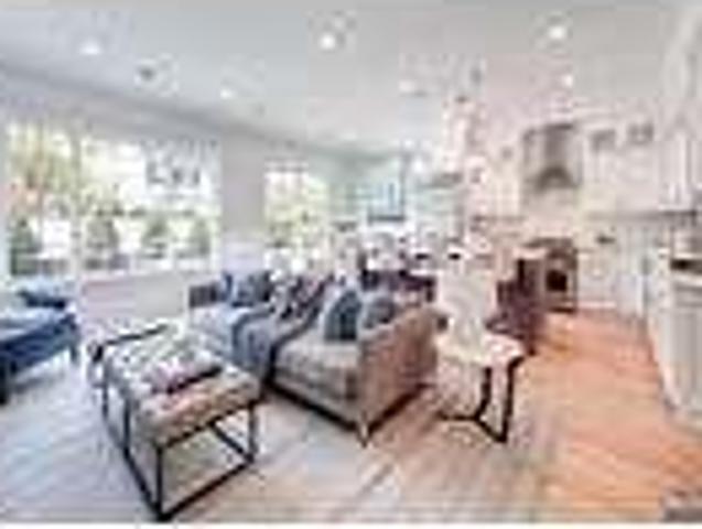 3 bedroom in Paramus New Jersey 07652