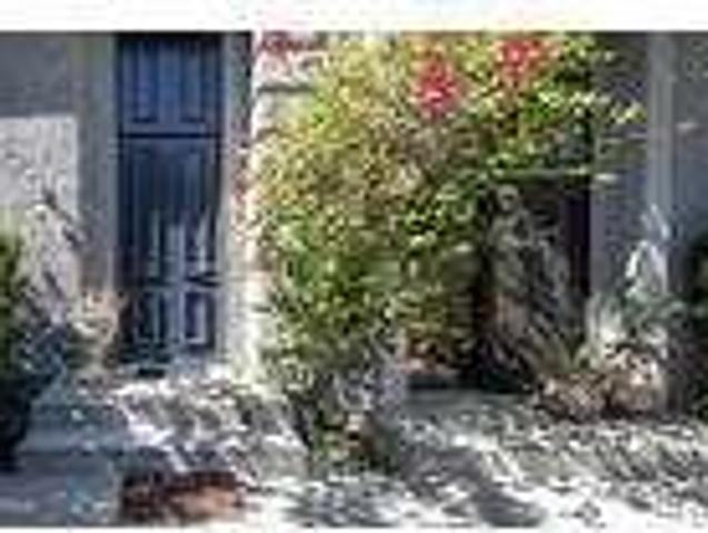 3 bedroom in Pasadena California 91105