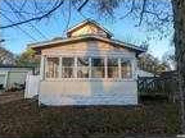 3 bedroom in Pekin IL 61554
