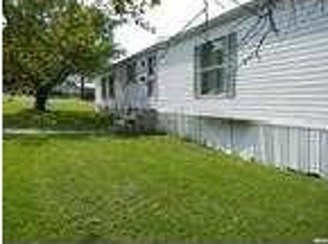 3 bedroom in Pinckneyville Illinois 62274