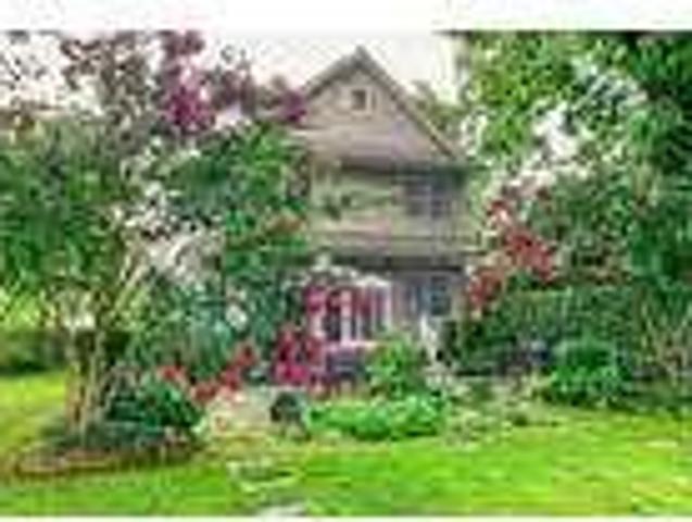 3 bedroom in Quogue NY 11959
