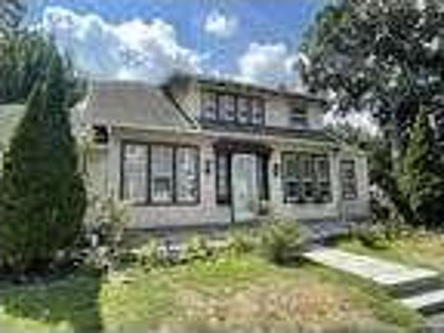 3 bedroom in Rutherford New Jersey 07070