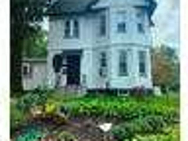 3 bedroom in Rutherford New Jersey 07070