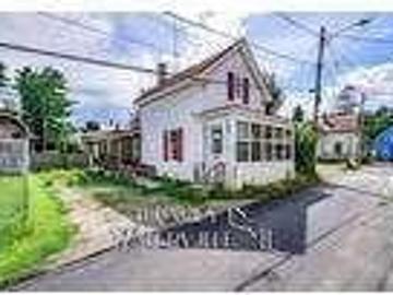 3 bedroom in Waterville Maine 04901