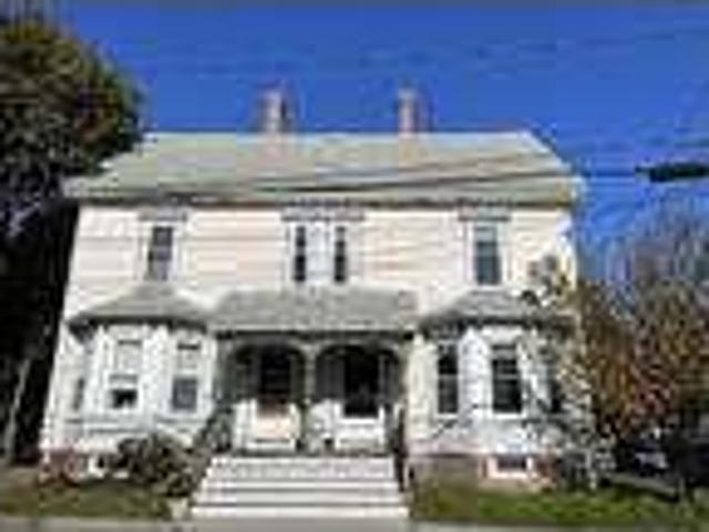 3 bedroom in Whitman MA 02382