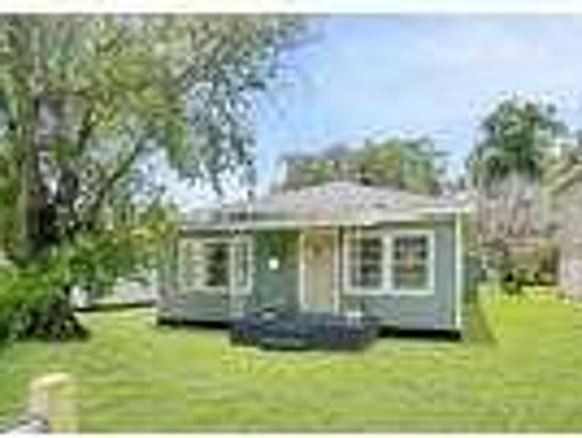3 bedroom in Texas City Texas 77591