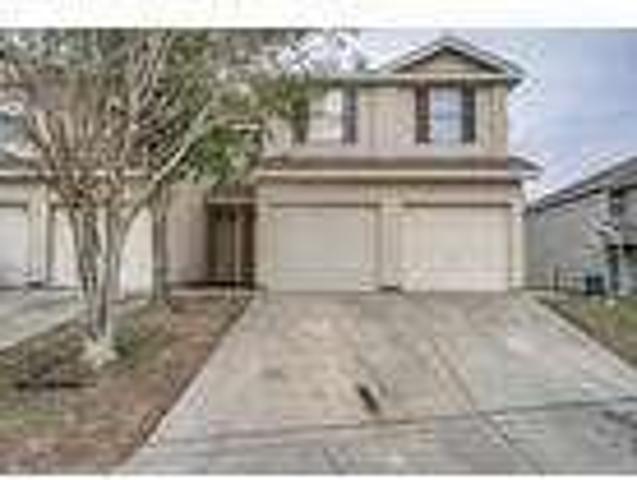 3 bedroom in Universal City Texas 78148