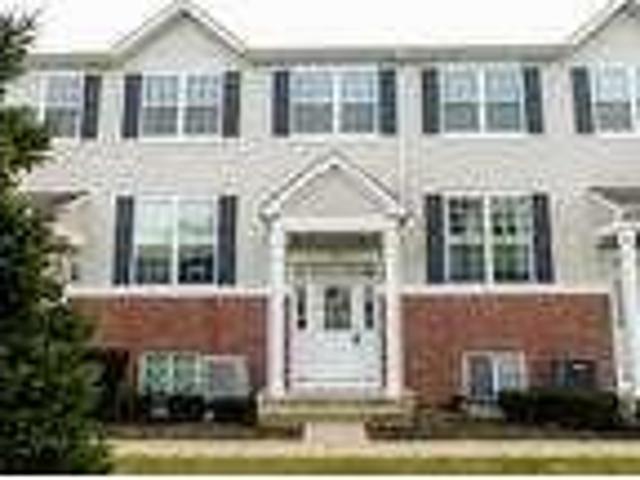 3 bedroom in Yorkville IL 60560